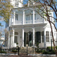 Melrose Mansion logo